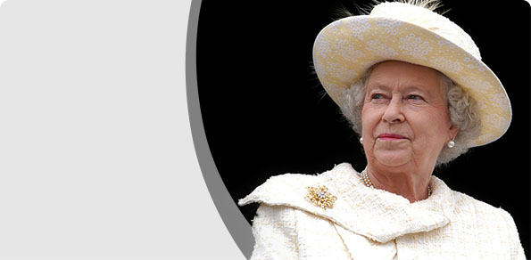 Sa Majesté <br>la reine Elizabeth II